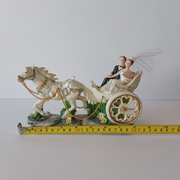 Wedding couples in the hors - Picture 9 of 10